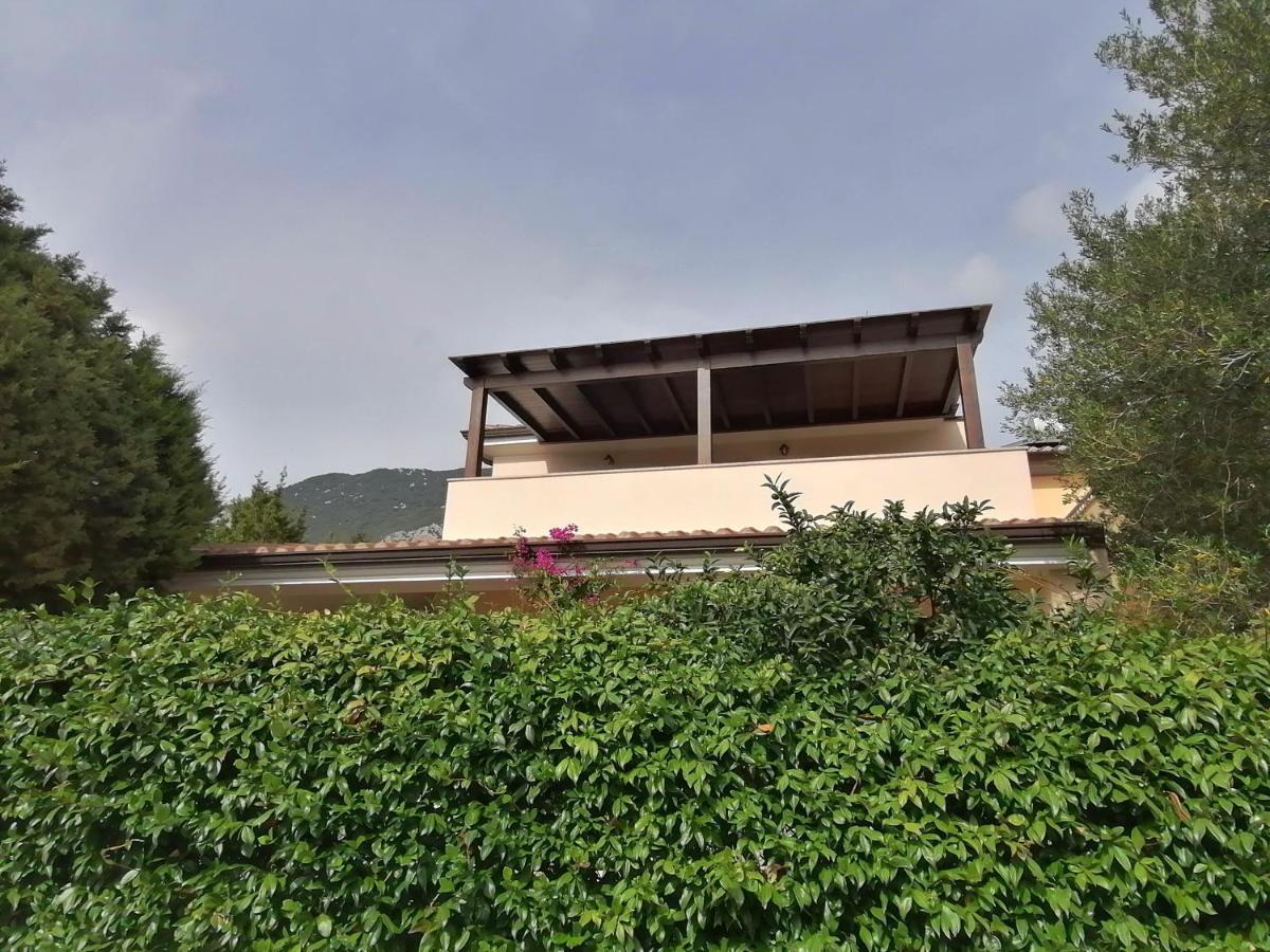 Casa Vacanze Villa Rosa Кала-Гононе Экстерьер фото